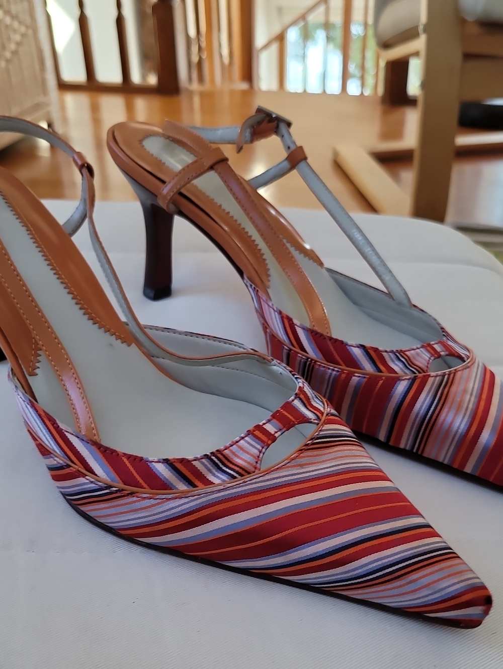 Hillfiger Vero Gugio Red Striped Slingback Pumps - Size 8 M